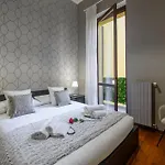 Borromei, 11 - Eleganza In Pieno Centro Apartment Milan