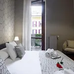 Borromei, 11 - Eleganza In Pieno Centro Apartment
